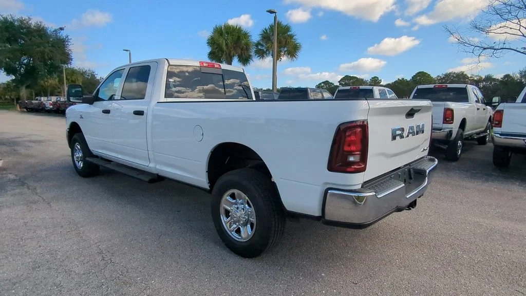 New 2026 Bright White Clear-Coat Exterior Paint RAM Tradesman image 7