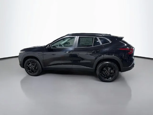 2026 Chevrolet Trax LT - Photo 11