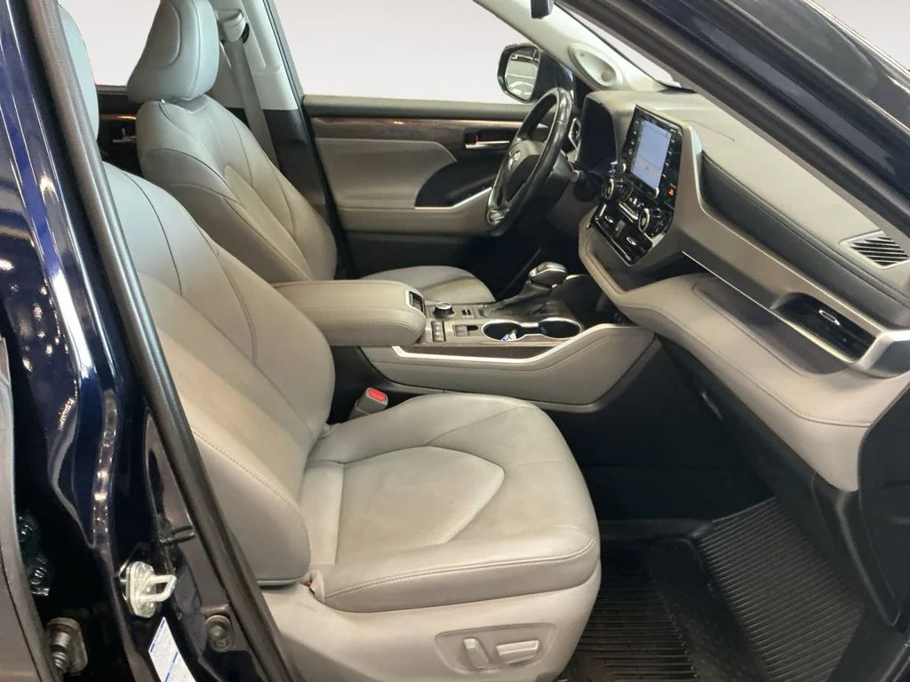 Used 2020 Blue Toyota Limited image 17