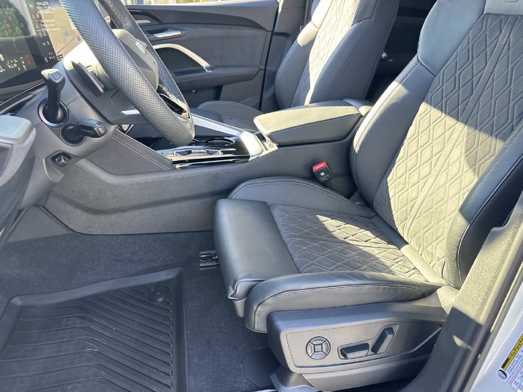 Used 2025 White Audi 3.0T Premium Plus image 16
