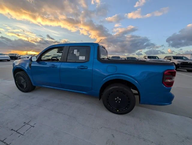 New 2026 Velocity Blue Ford Maverick Lobo™ image 9