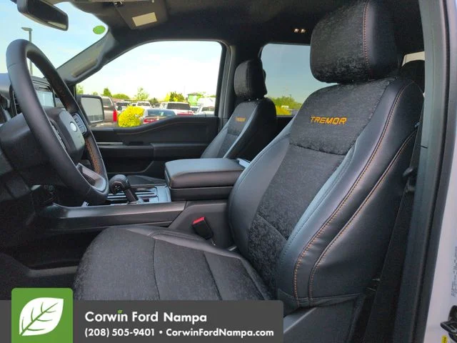 New 2026 Oxford White Ford Tremor image 24
