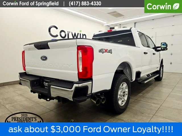 New 2026 Oxford White Ford F-250® XLT image 8
