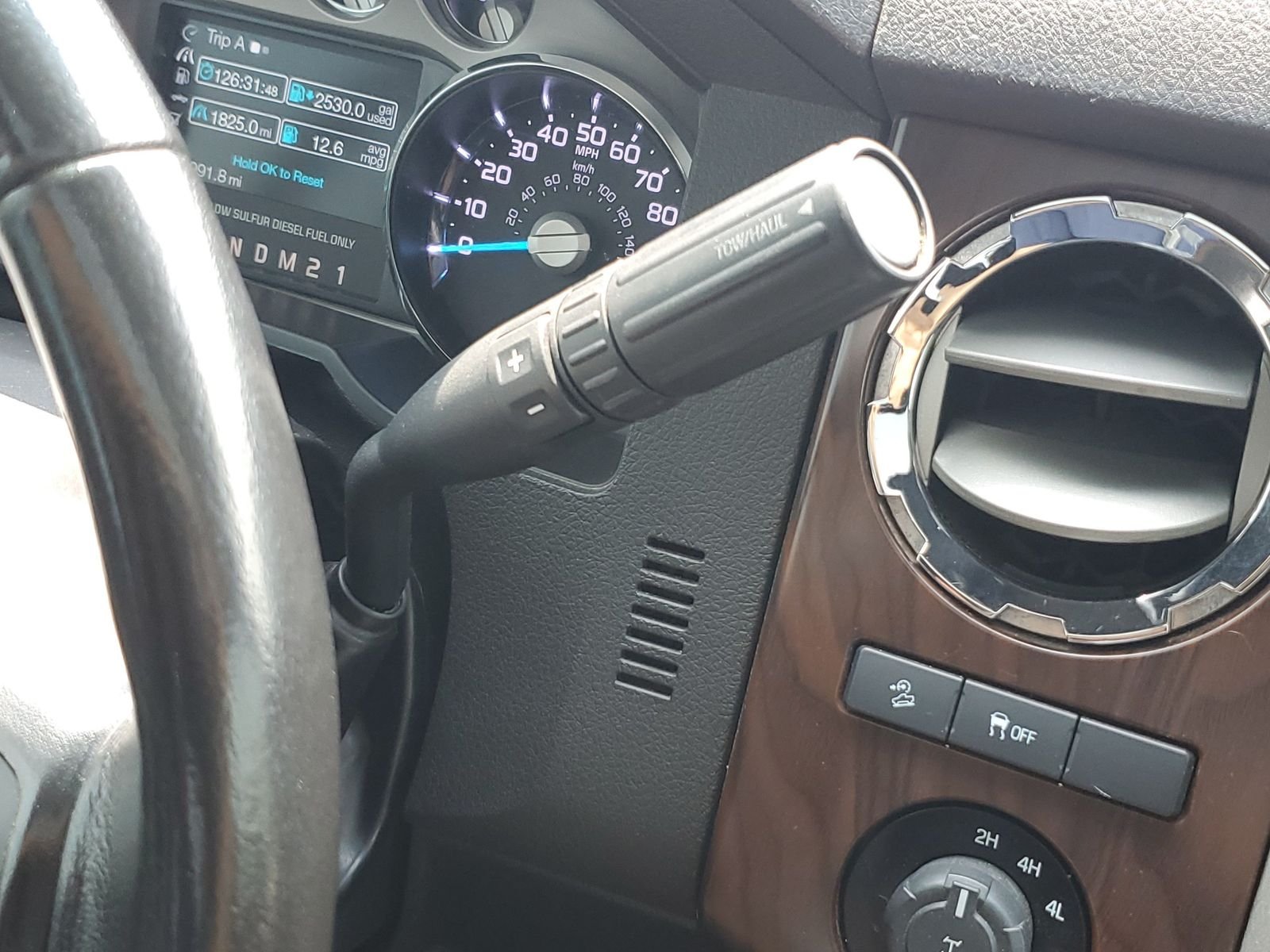 Used 2016 Black Ford Lariat image 23