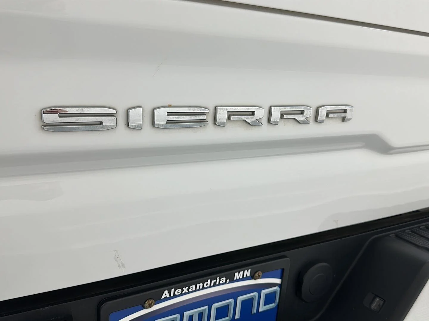 Used 2020 Summit White GMC AT4 image 32