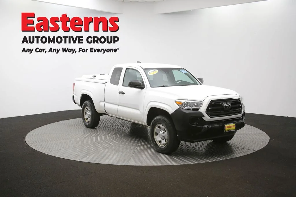 Used 2019 White Toyota SR image 46