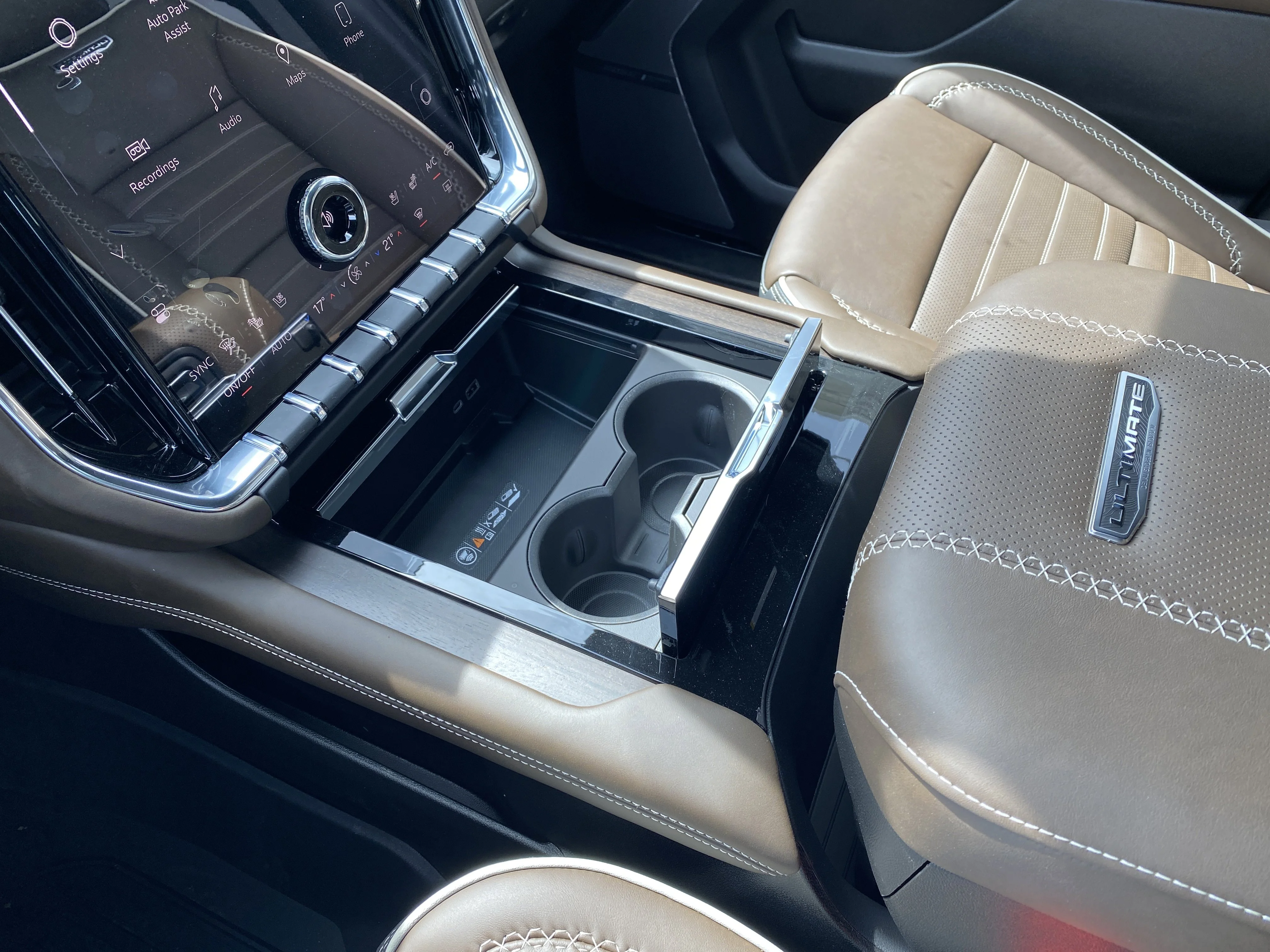 New 2026 ONYX BLACK GMC Denali Ultimate image 23