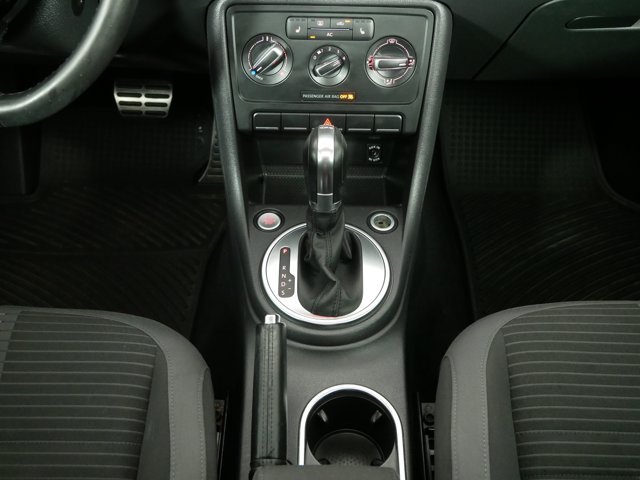 Used 2012 Deep Black Pearl Metallic Volkswagen 2.0T Turbo image 21