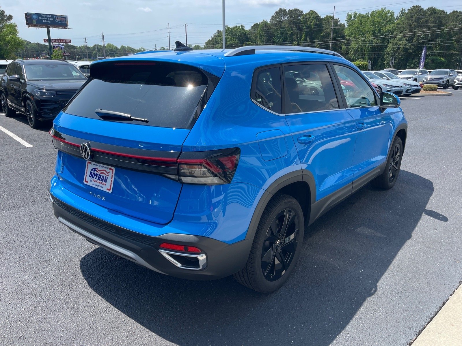 New 2026 Cornflower Blue Volkswagen SE image 15