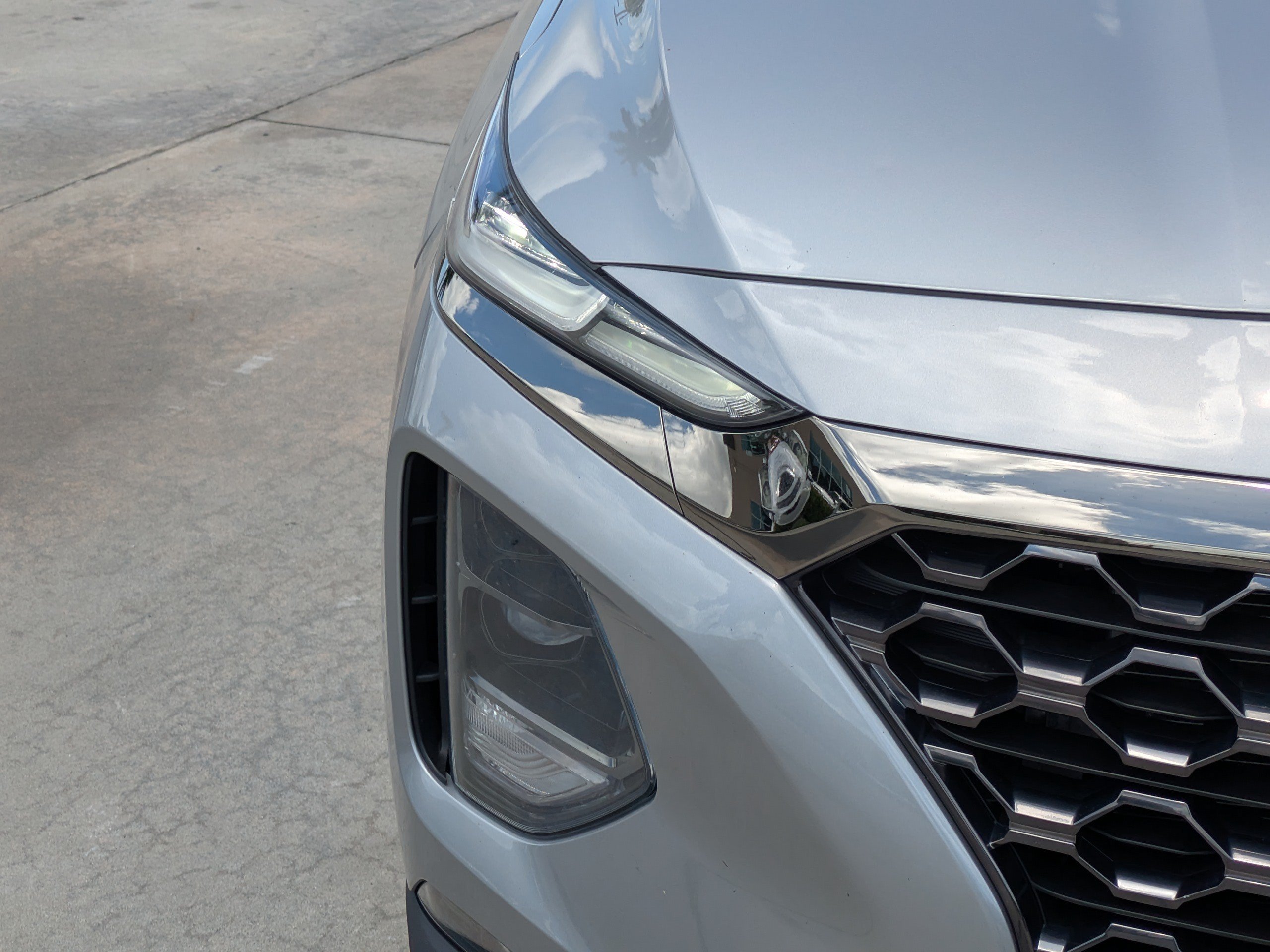 Used 2020 Shimmering Silver Pearl Hyundai LIMITED image 7