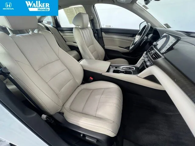 Used 2022 White Honda Touring image 43