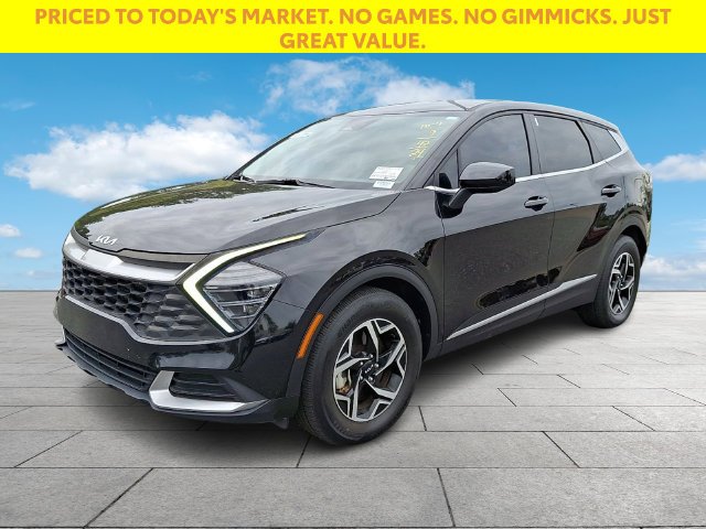 Used 2024 Black Kia LX image 4