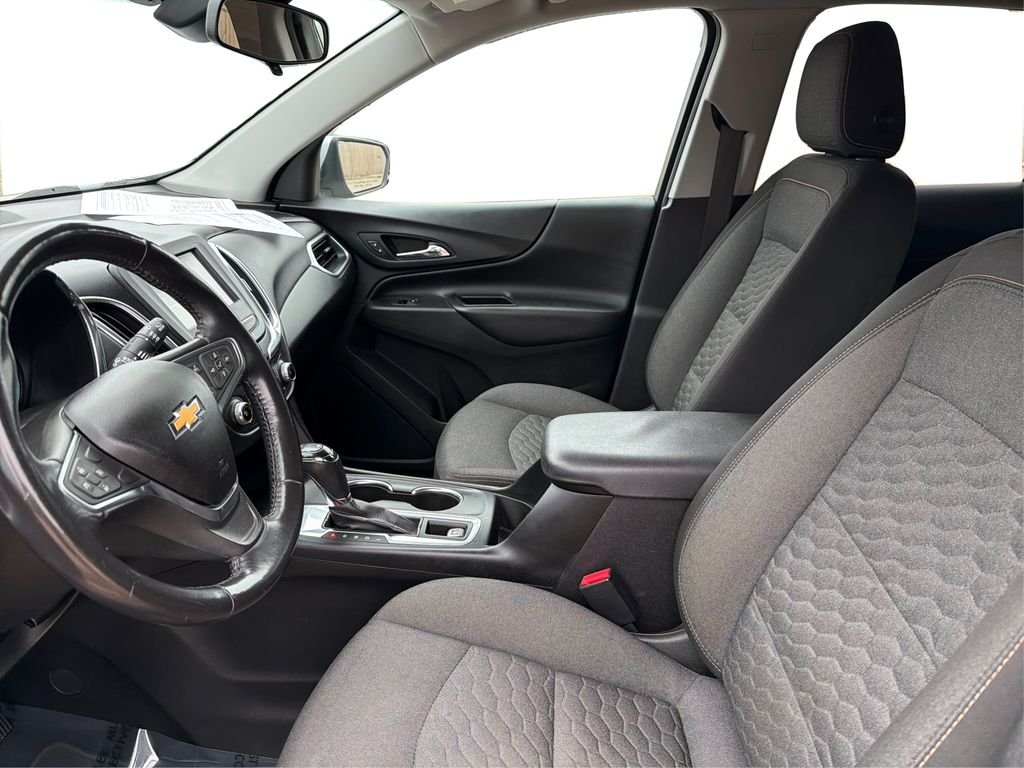 Used 2018 Silver Ice Metallic Chevrolet LT image 10