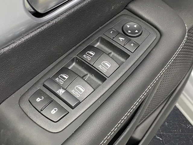 2026 Chrysler Pacifica Limited - Photo 31