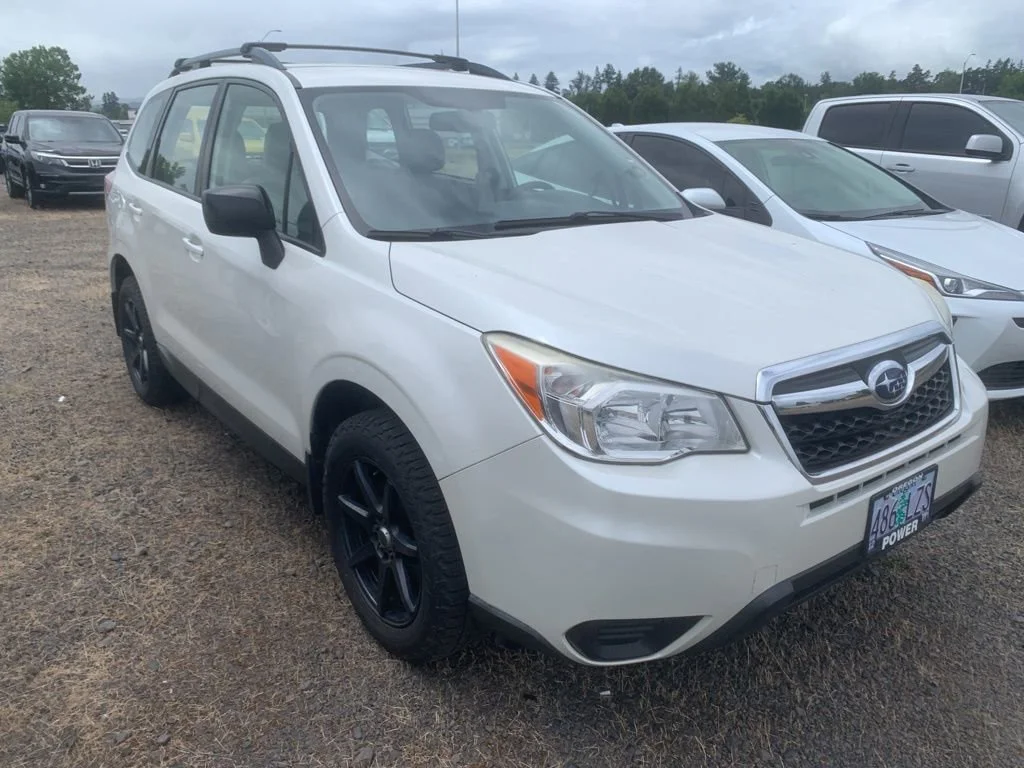 Used 2015  Subaru 2.5i image 5