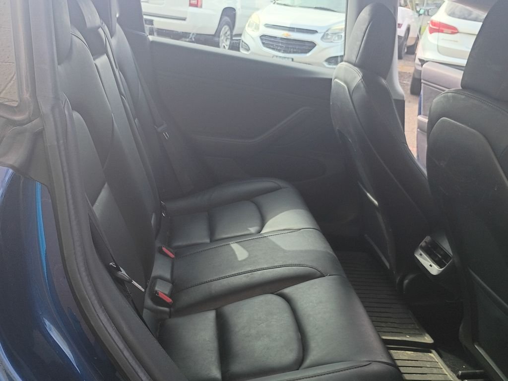 Used 2019 Blue Tesla Long Range image 18