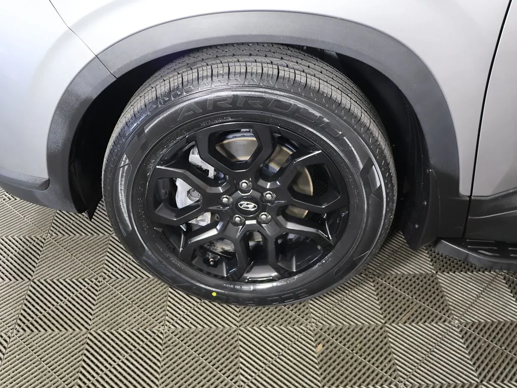 Used 2022 Silver Hyundai XRT image 17