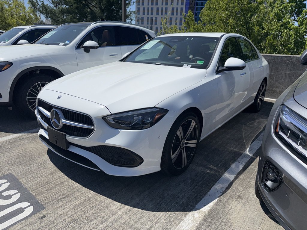 Used 2025  Mercedes-Benz C 300 image 1