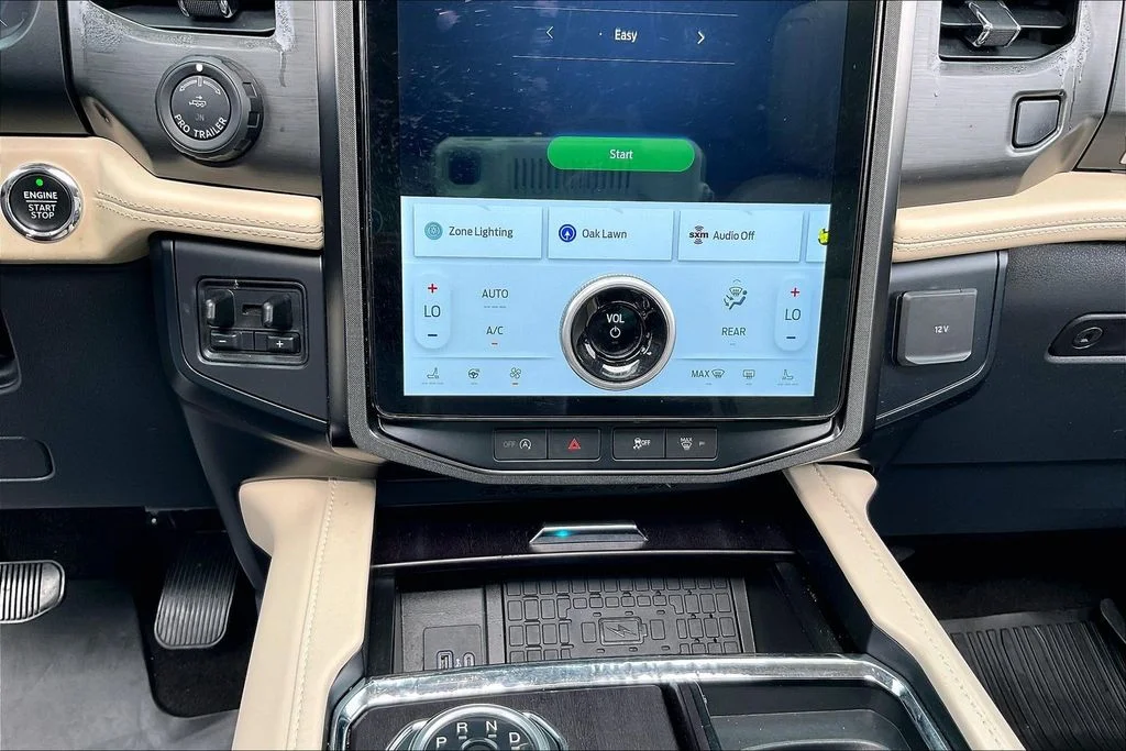 Used 2022 White Ford Platinum image 36