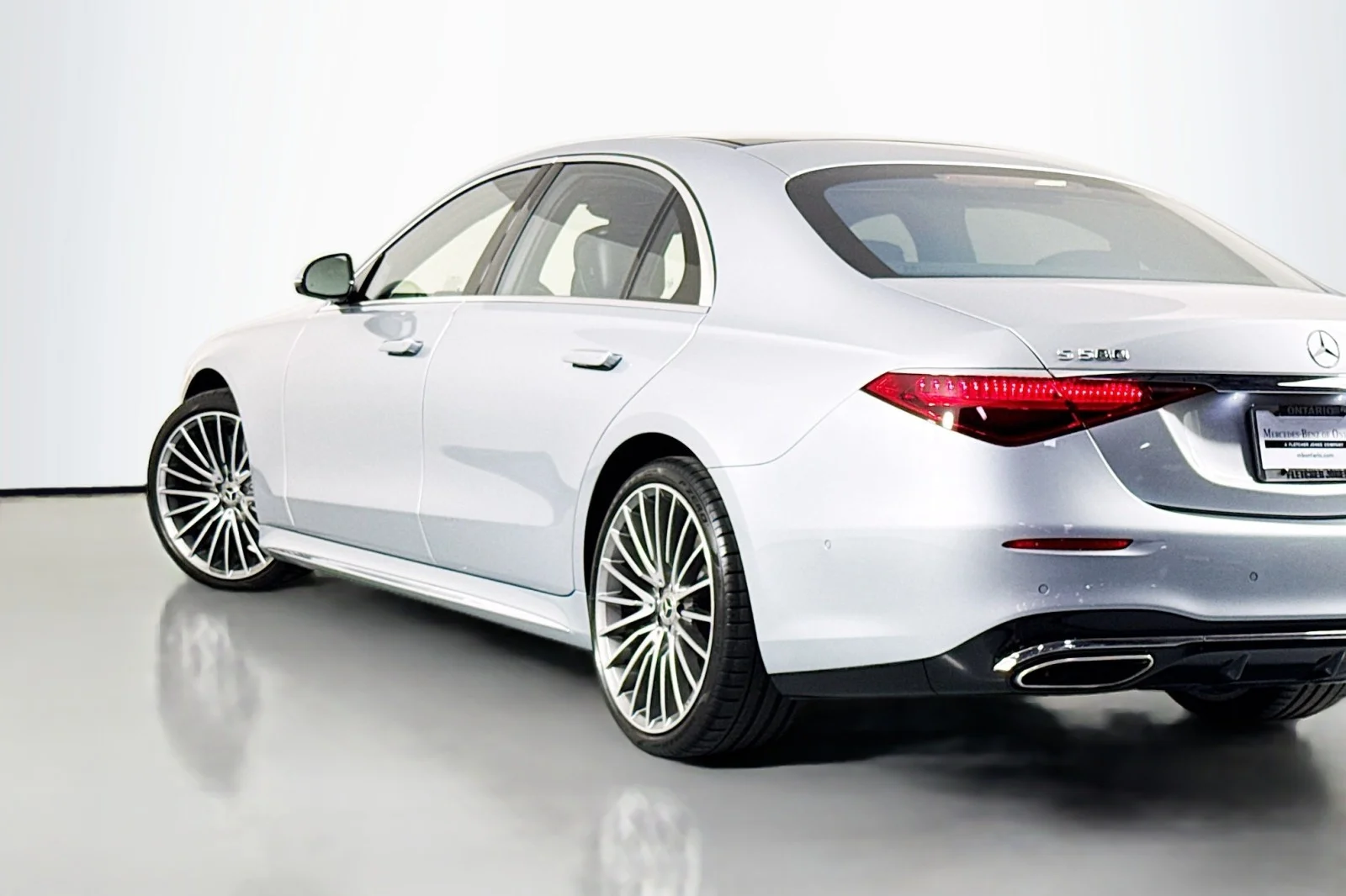 Certified Used 2023 Cirrus Silver Mercedes-Benz S 580 image 17