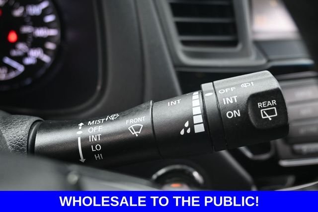 Used 2014 Silver Nissan SV image 18