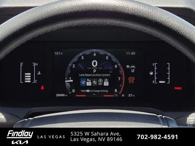 Used 2025  Toyota SR5 image 28