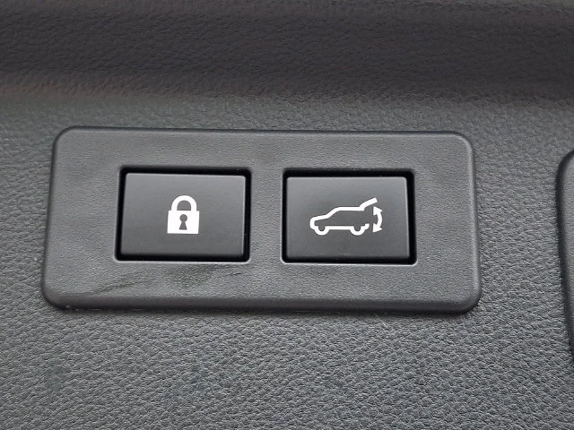 Used 2023 Gray Subaru Sport image 30