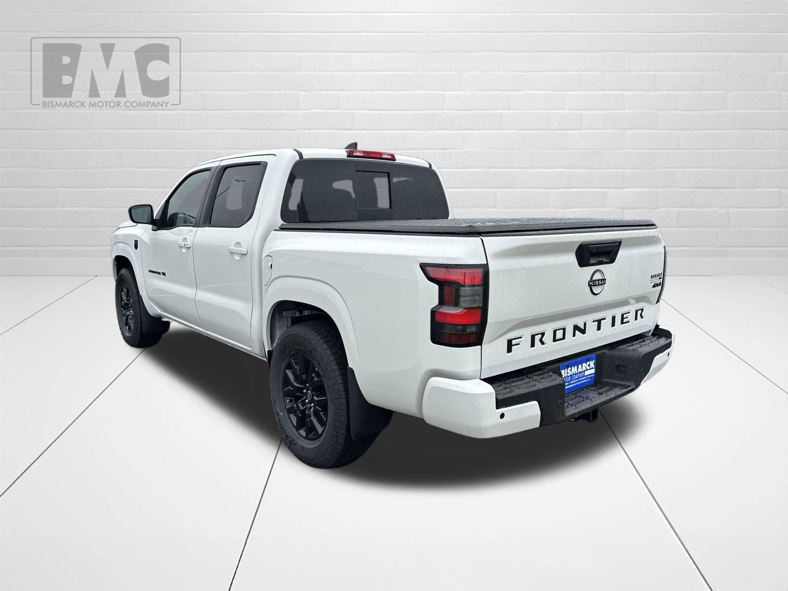 New 2027 White Nissan SV image 4