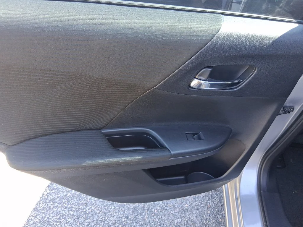 Used 2017 Silver Honda LX image 13