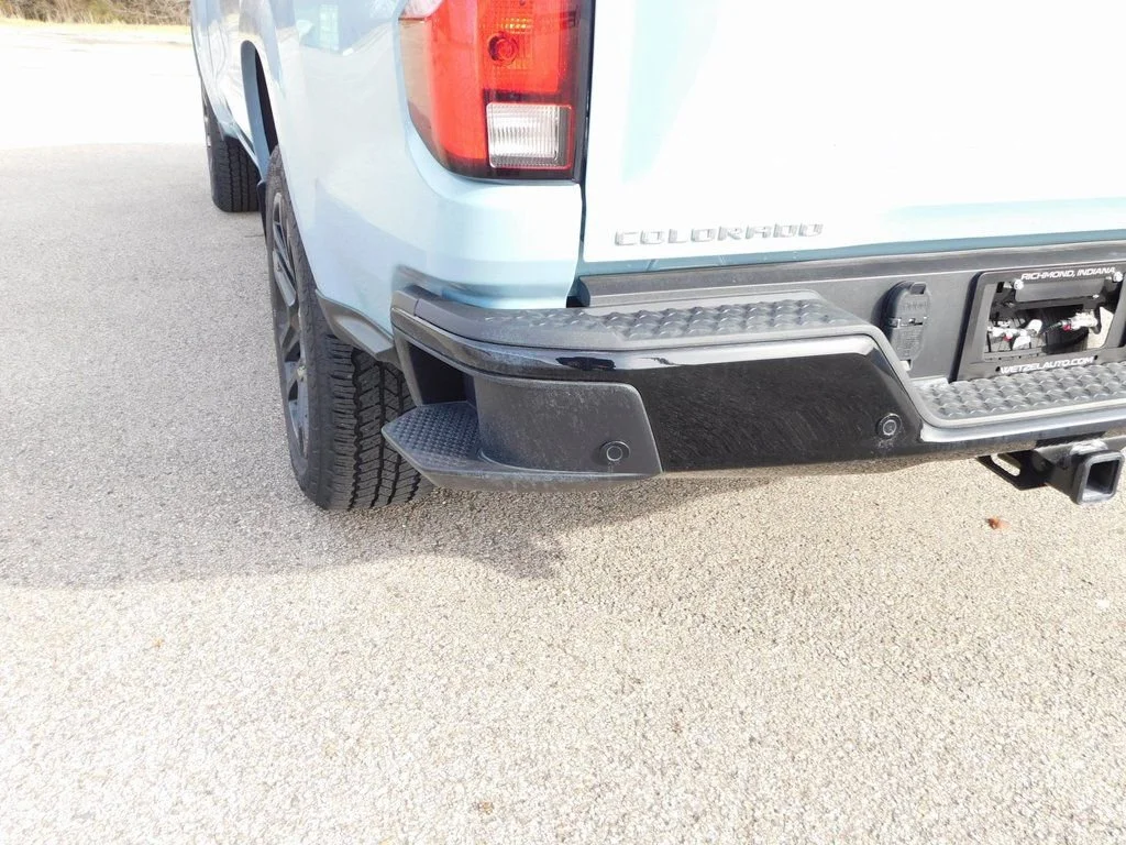 2025 Chevrolet Colorado Z71 - Photo 6