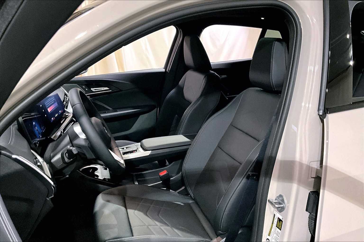 2026 BMW X2 28i - Photo 13