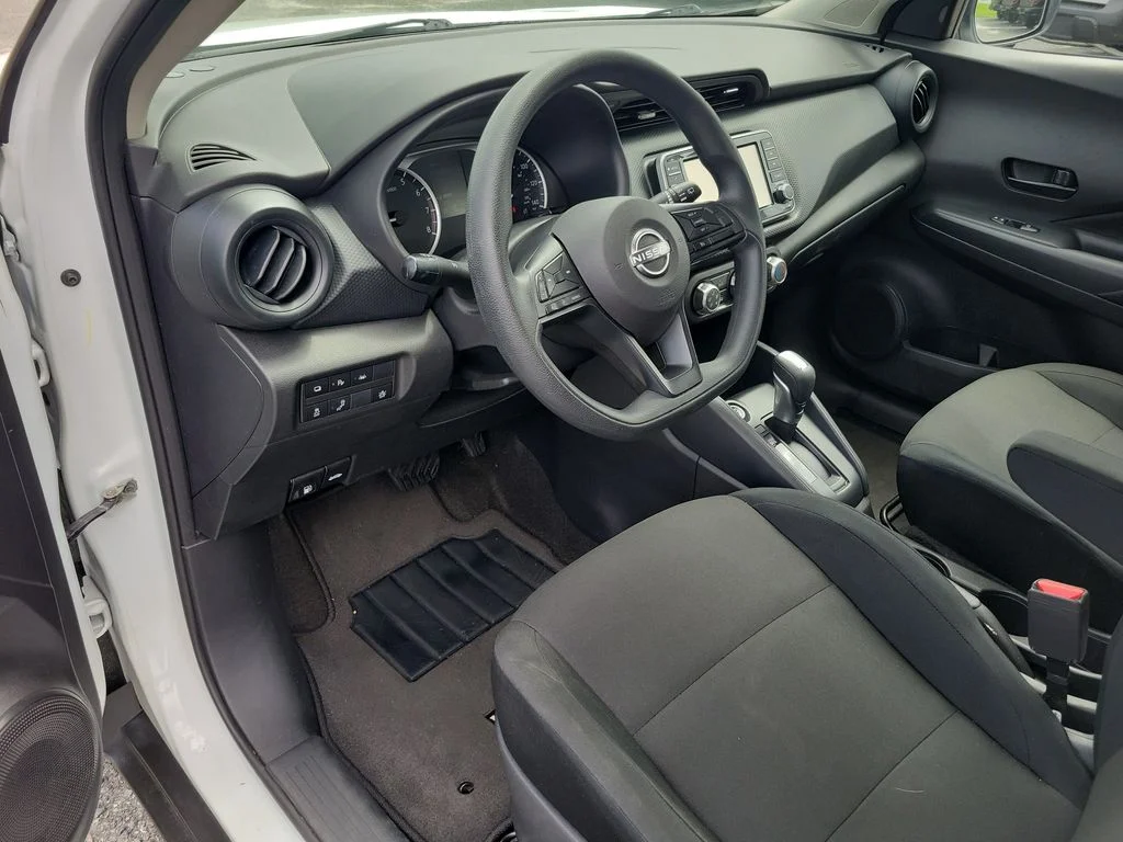 Used 2024 White Nissan S image 23