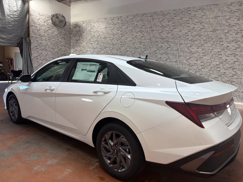 New 2026 Serenity White Hyundai Blue image 5