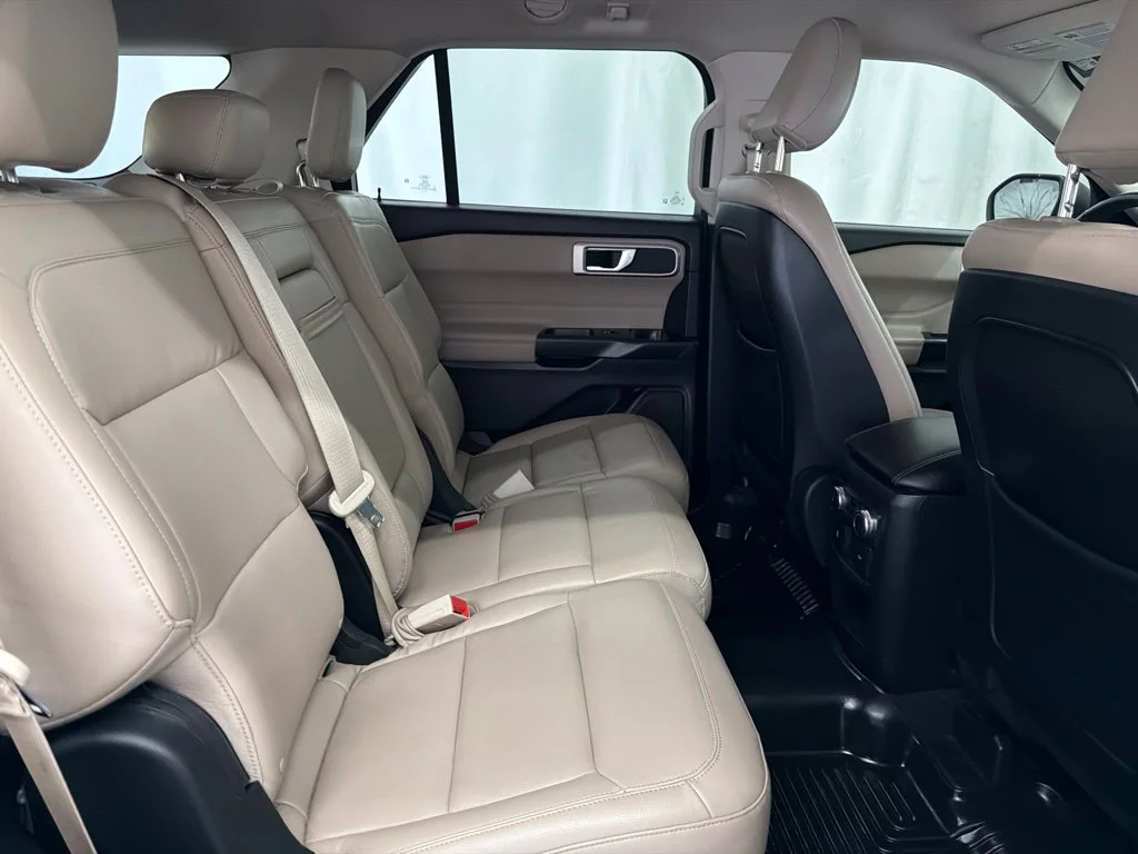 Used 2020 White Ford XLT image 25