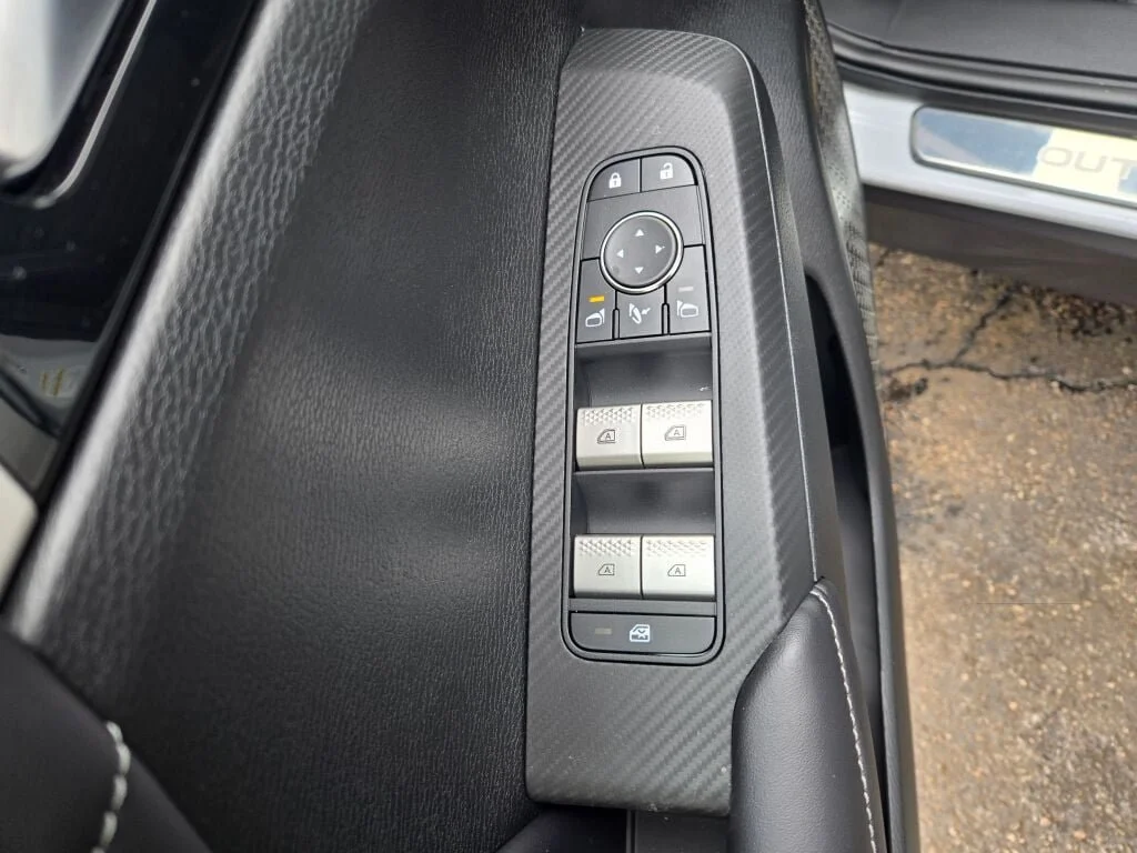 2026 Mitsubishi Outlander SE - Photo 20