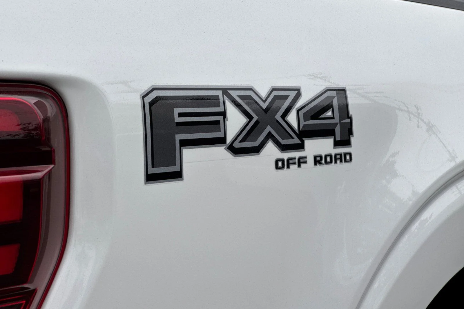 New 2026 Star White Metallic Tri-Coat Ford Lariat® image 33