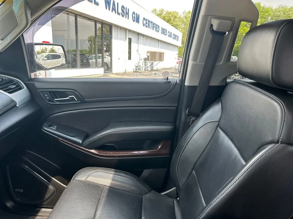 Used 2019 Black GMC SLT image 16
