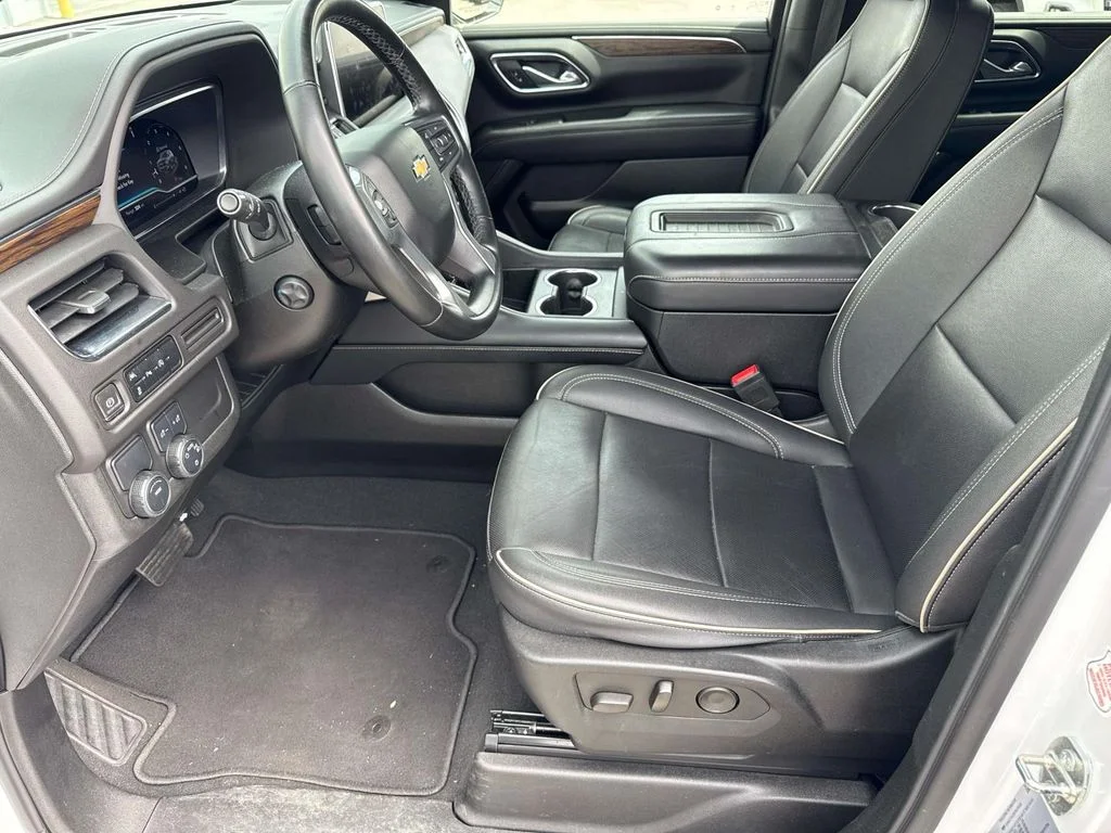 Used 2023 Summit White Chevrolet Premier image 9