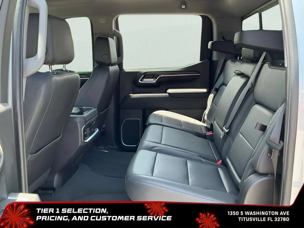 Used 2023 Sterling Metallic GMC SLT image 29