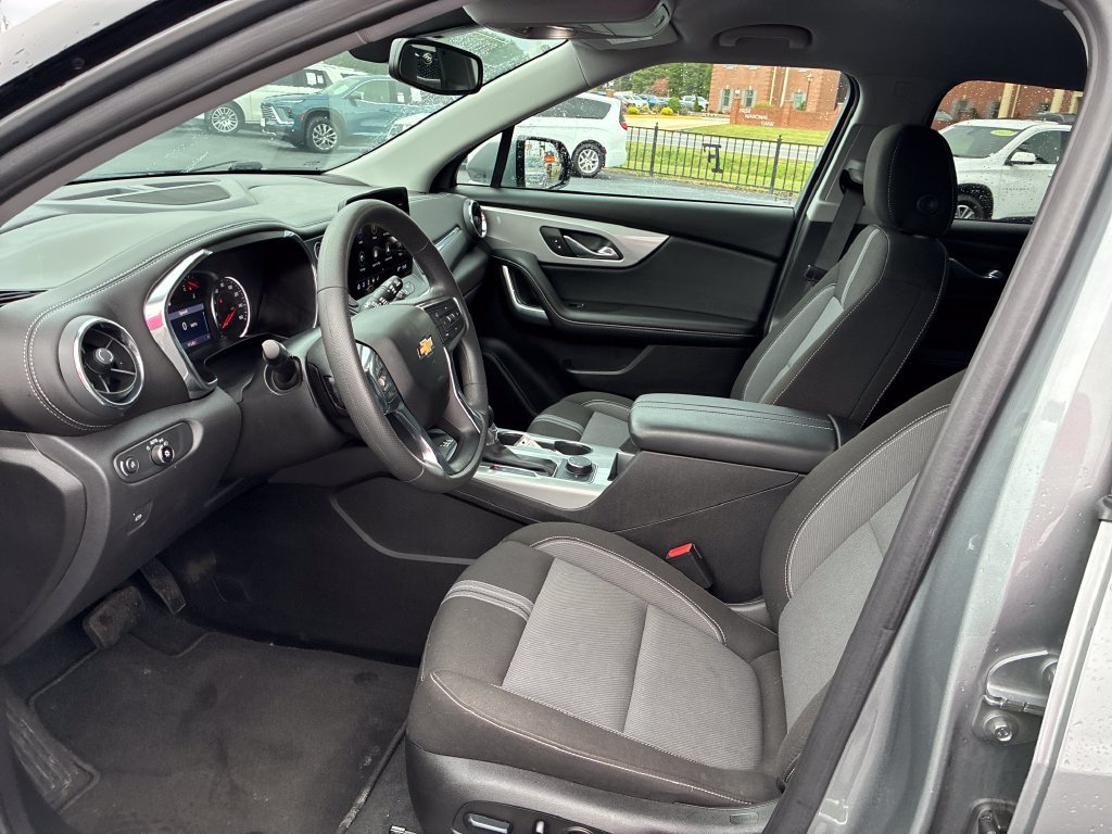 Used 2023 Gray Chevrolet LT image 10