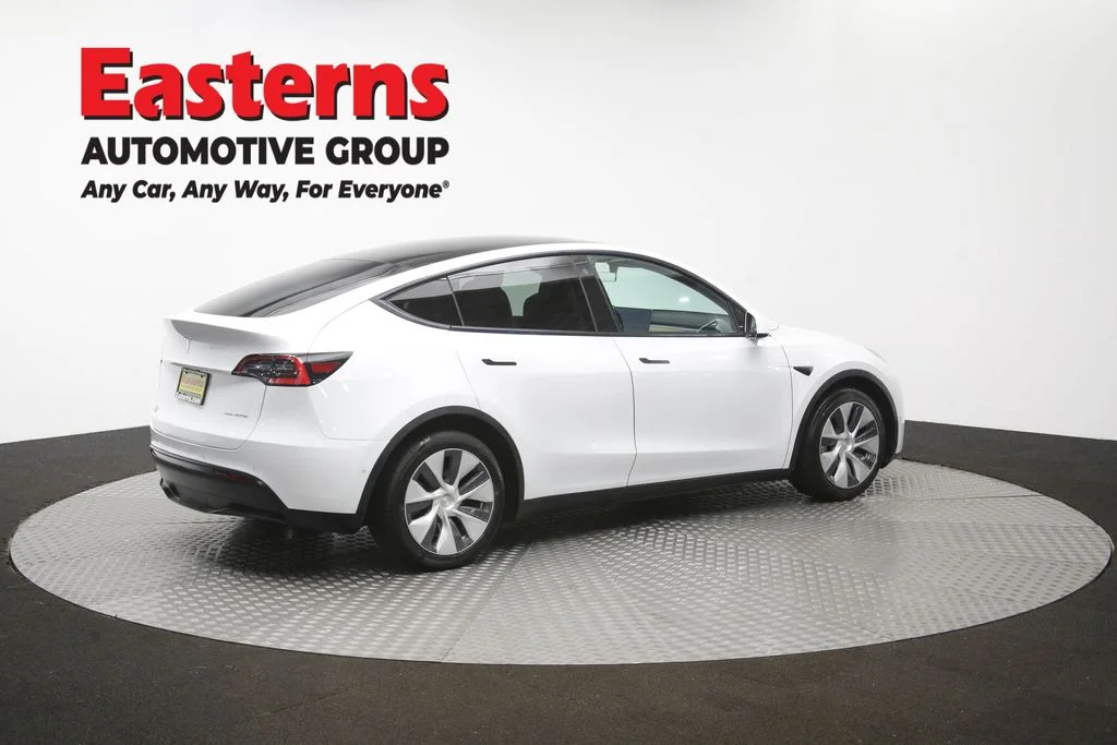 Used 2021 White Tesla Long Range image 39