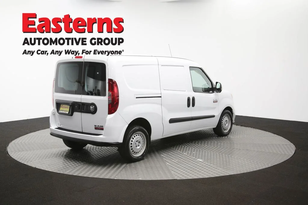 Used 2022 White Ram Base image 39