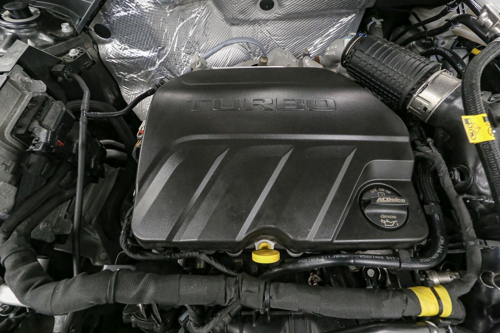 Used 2025 Mosaic Black Metallic Chevrolet ACTIV image 14