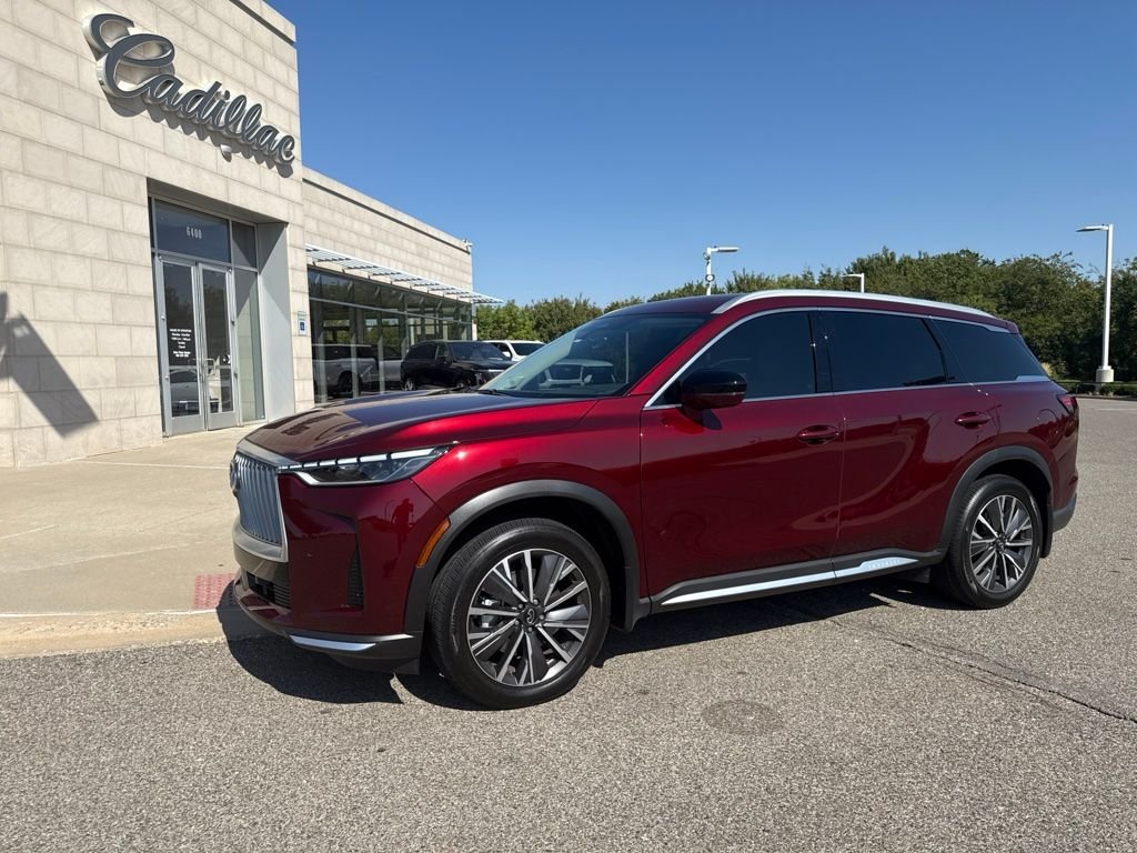 Used 2026 Red INFINITI LUXE image 1