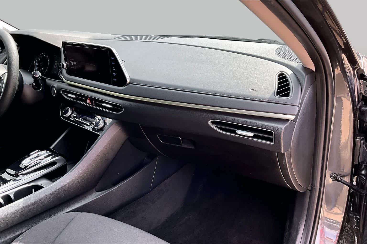 Used 2023 Portofino Gray Hyundai SEL image 16