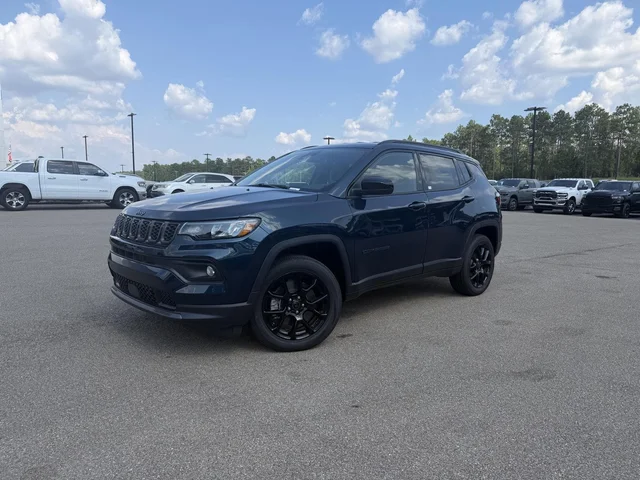 2026 Jeep Compass Latitude Altitude