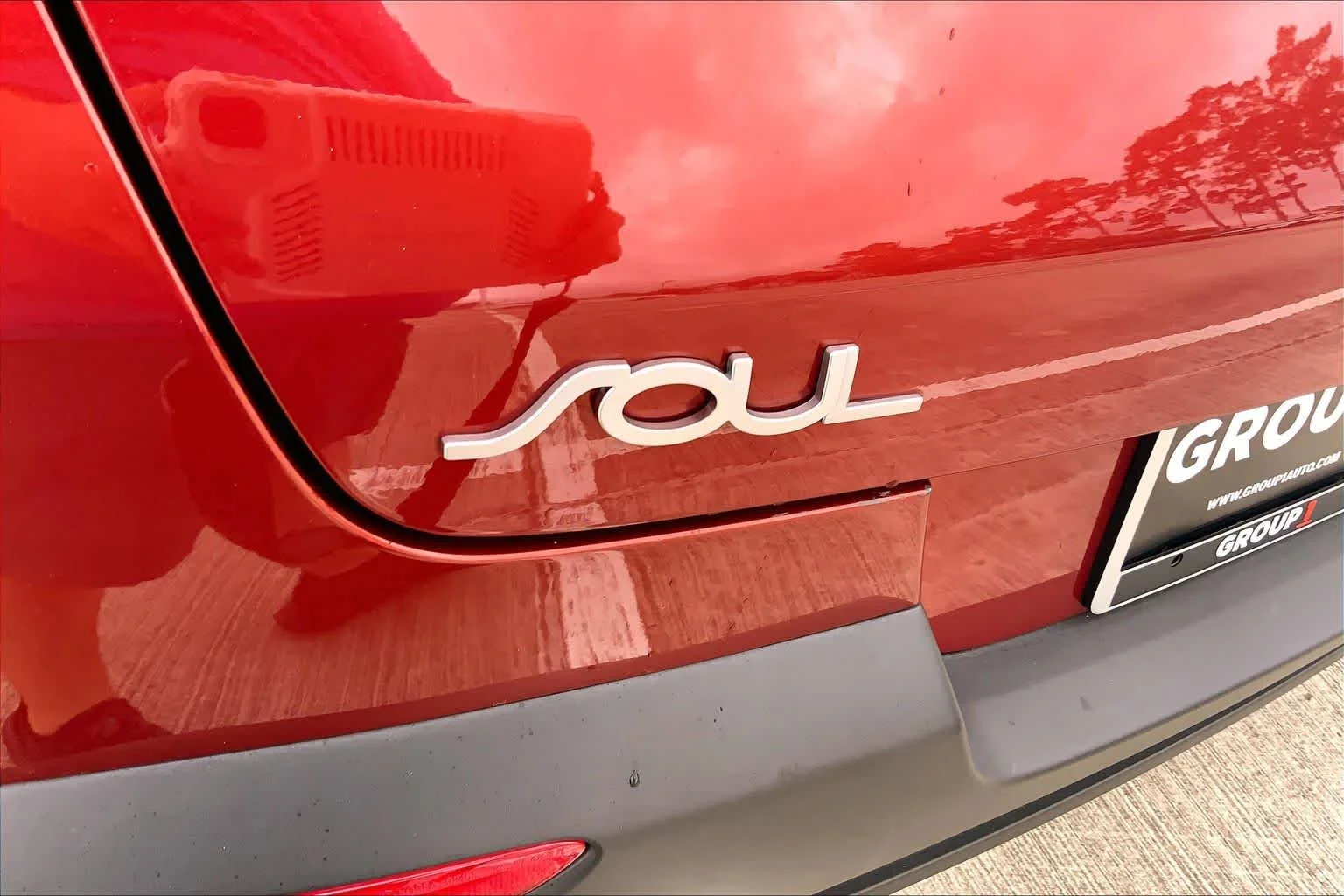 Used 2022 Mars Orange Kia LX image 30