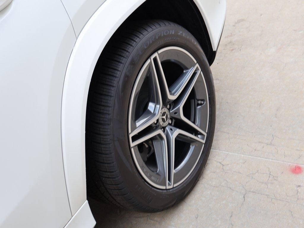 2025 Mercedes-Benz GLS Base - Photo 42