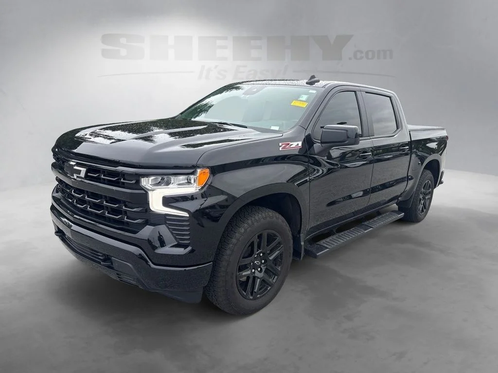 Used 2025 Black Chevrolet RST image 14