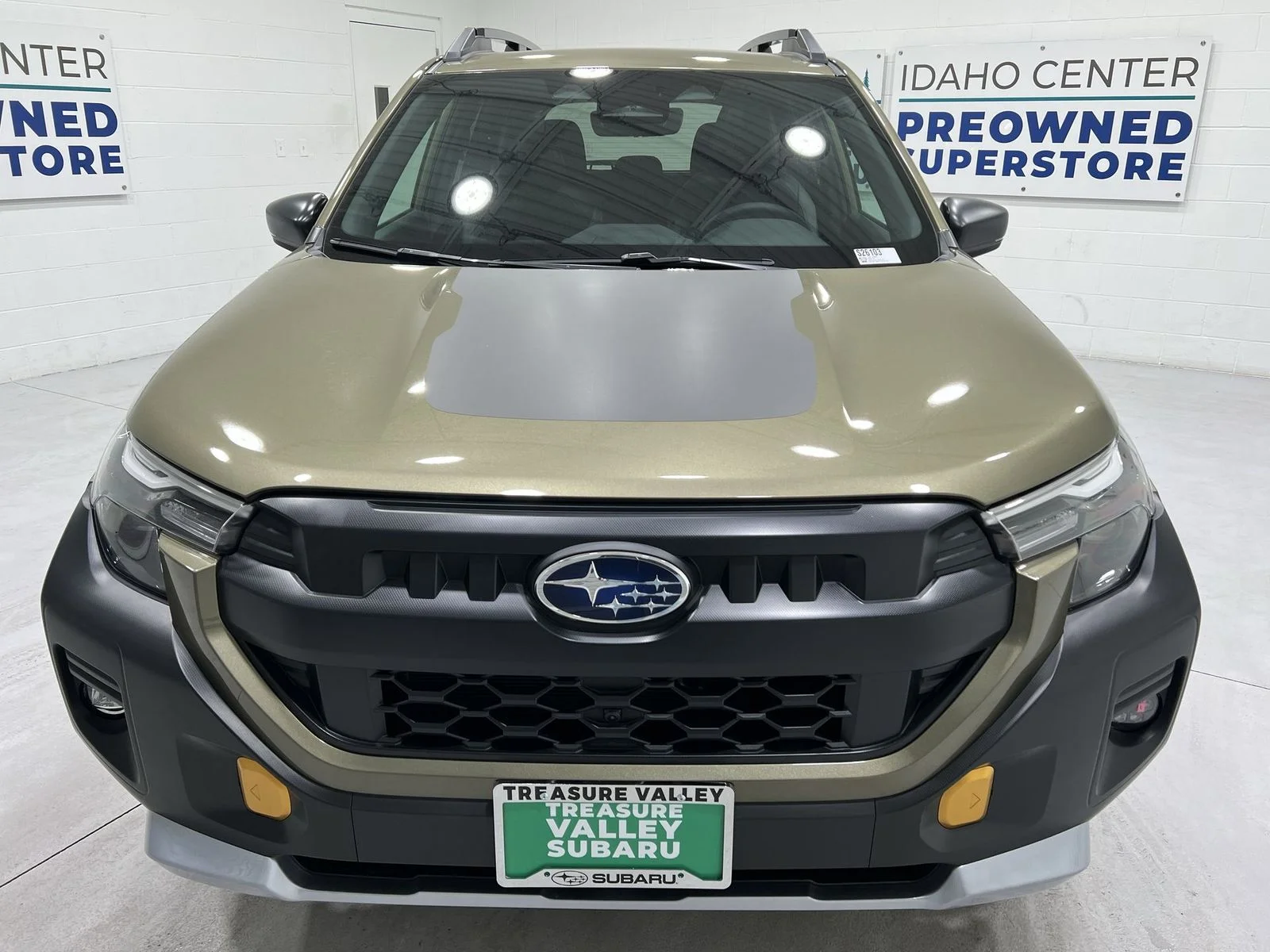 New 2026 AUTUMN GREEN METALLIC Subaru Wilderness image 3
